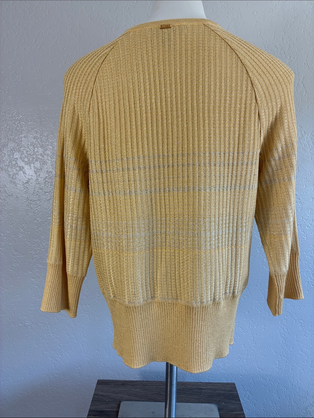 St John Gold & Silver Zip-Front Knit Sweater
Size medium - Picture 4 of 8